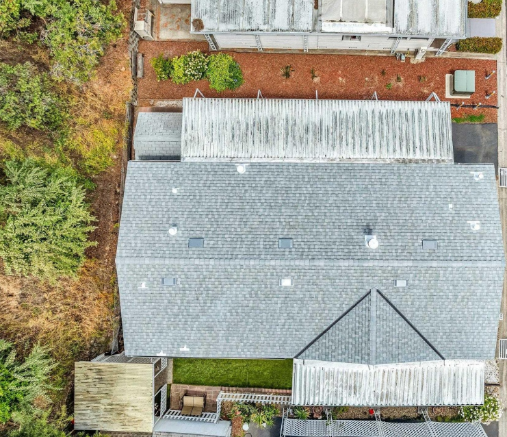 Commercial roof installation at 16401 San Pablo Ave #433, San Pablo